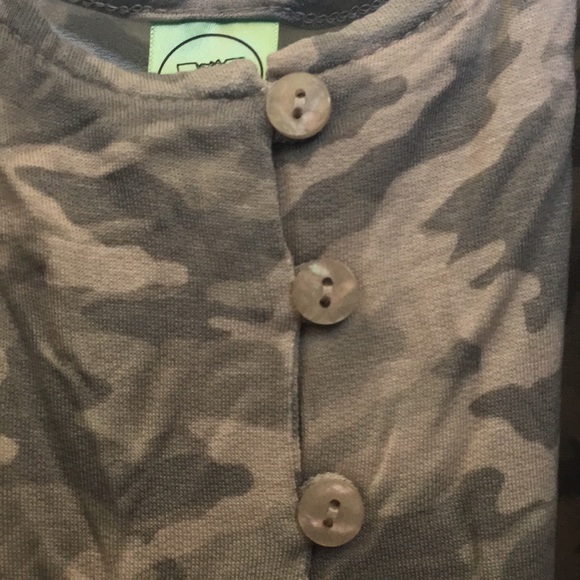 LADIES’ NWT honeydew Grey Camo Lounge Jumpsuit (S) - Picture 12 of 16